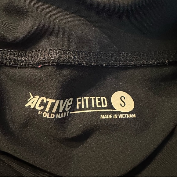 Active by Old Navy Fitted Black Workout Capris. Women’s Small. - Picture 2 of 11